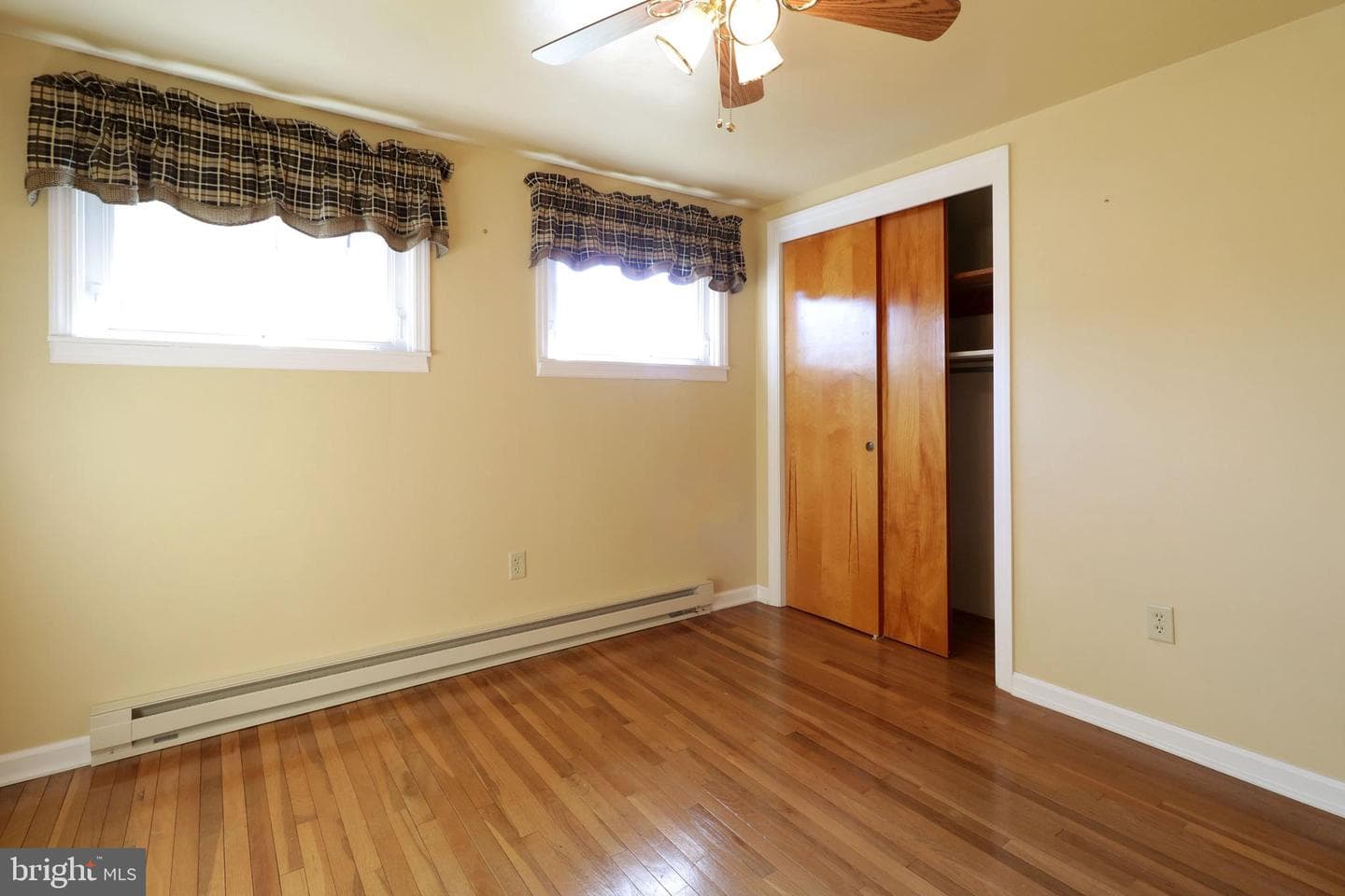 439 Shope Street photo 15