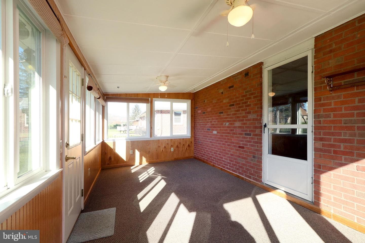 439 Shope Street photo 20