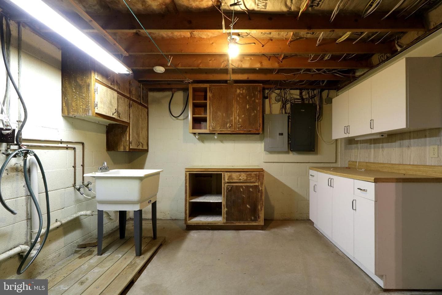 439 Shope Street photo 25