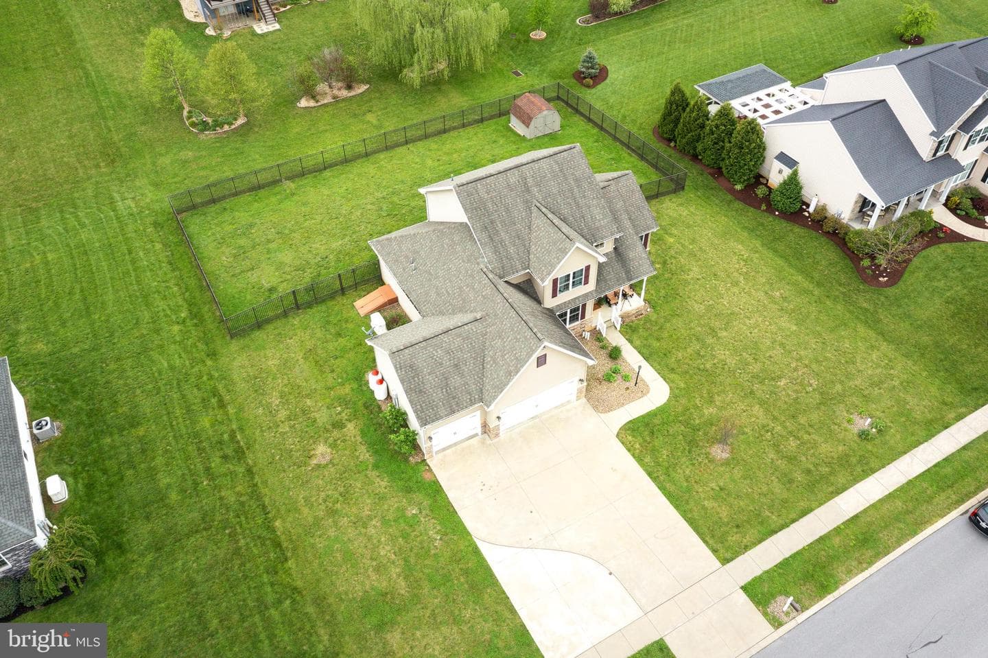 152 Aster Avenue photo 45