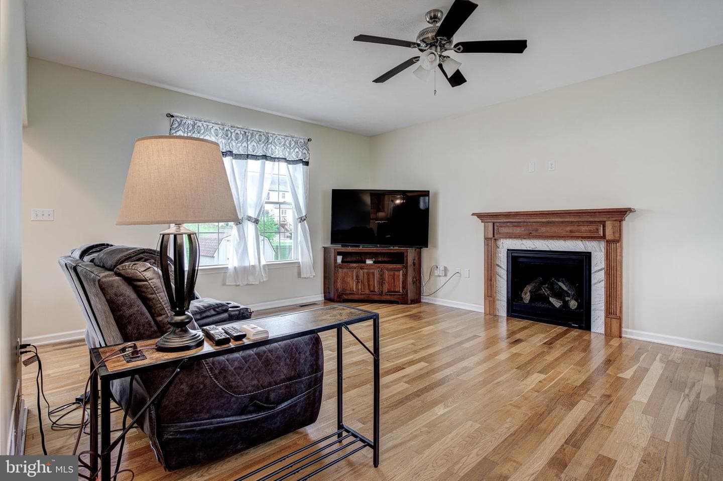 152 Aster Avenue photo 6