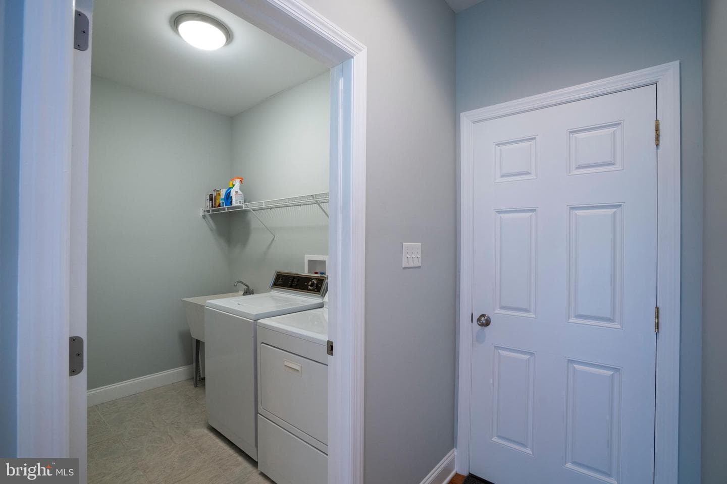 160 Aster Avenue photo 30