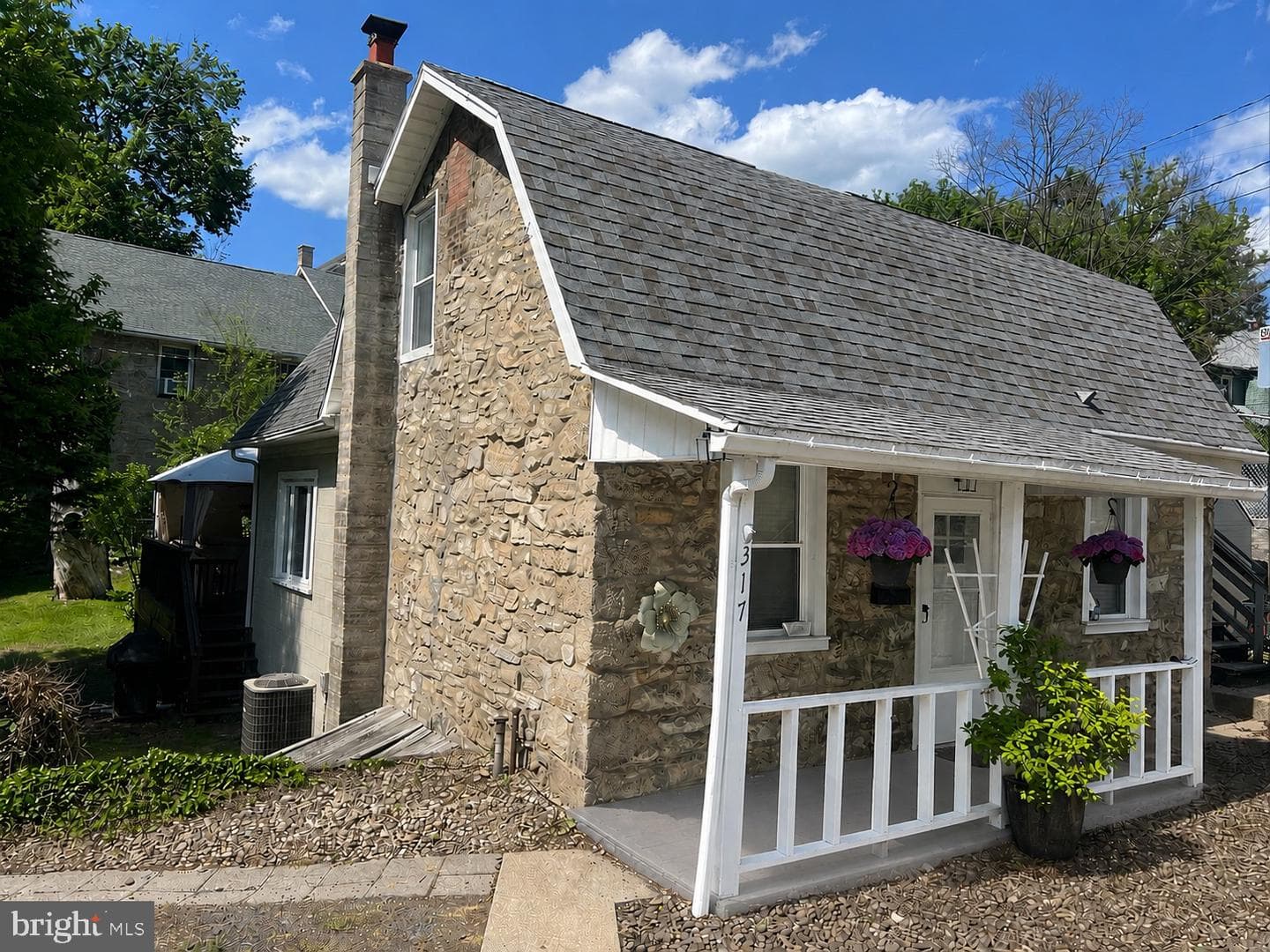 317 Stoney Batter photo 1