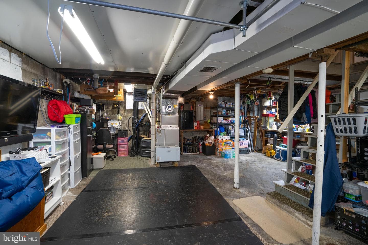 763 E Howard Street photo 19