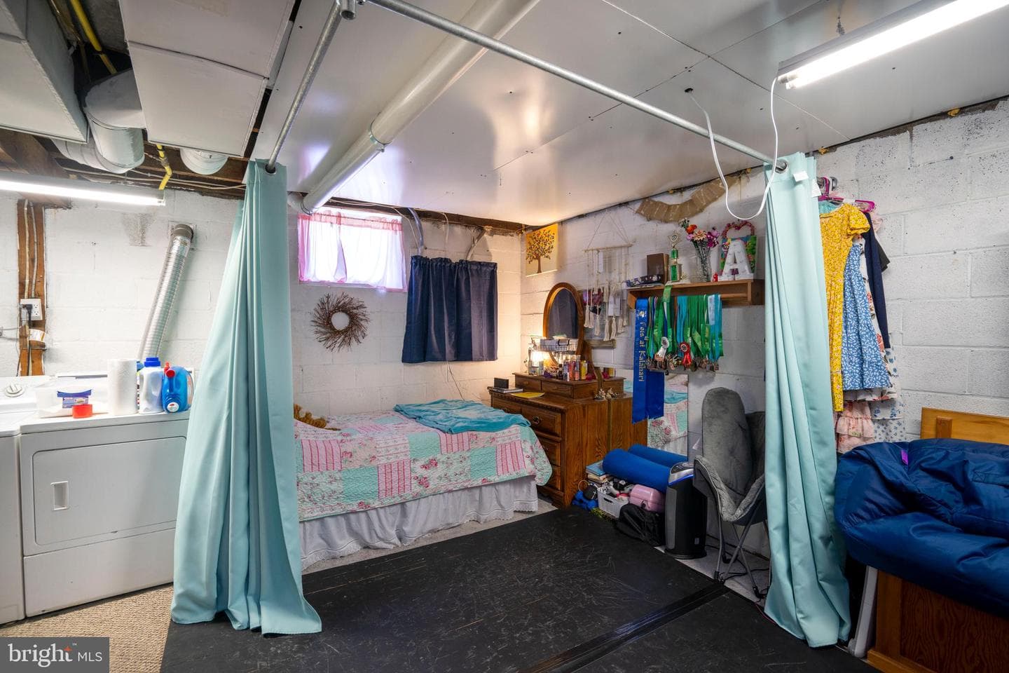 763 E Howard Street photo 21