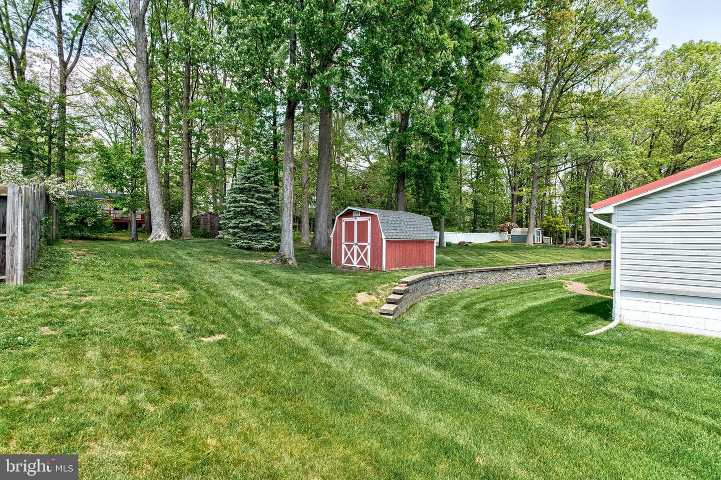153 W Clearview Avenue photo 28