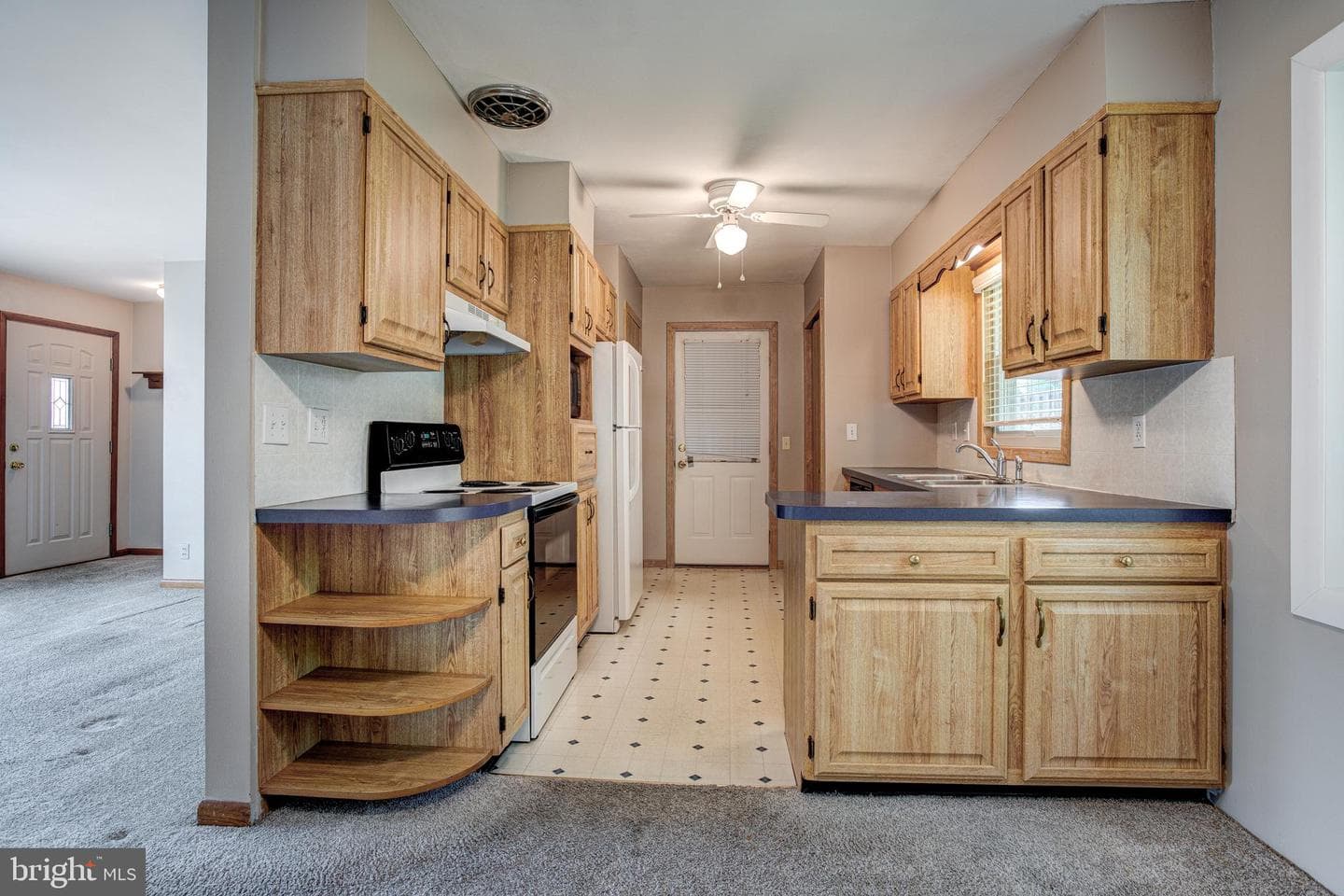 153 W Clearview Avenue photo 7