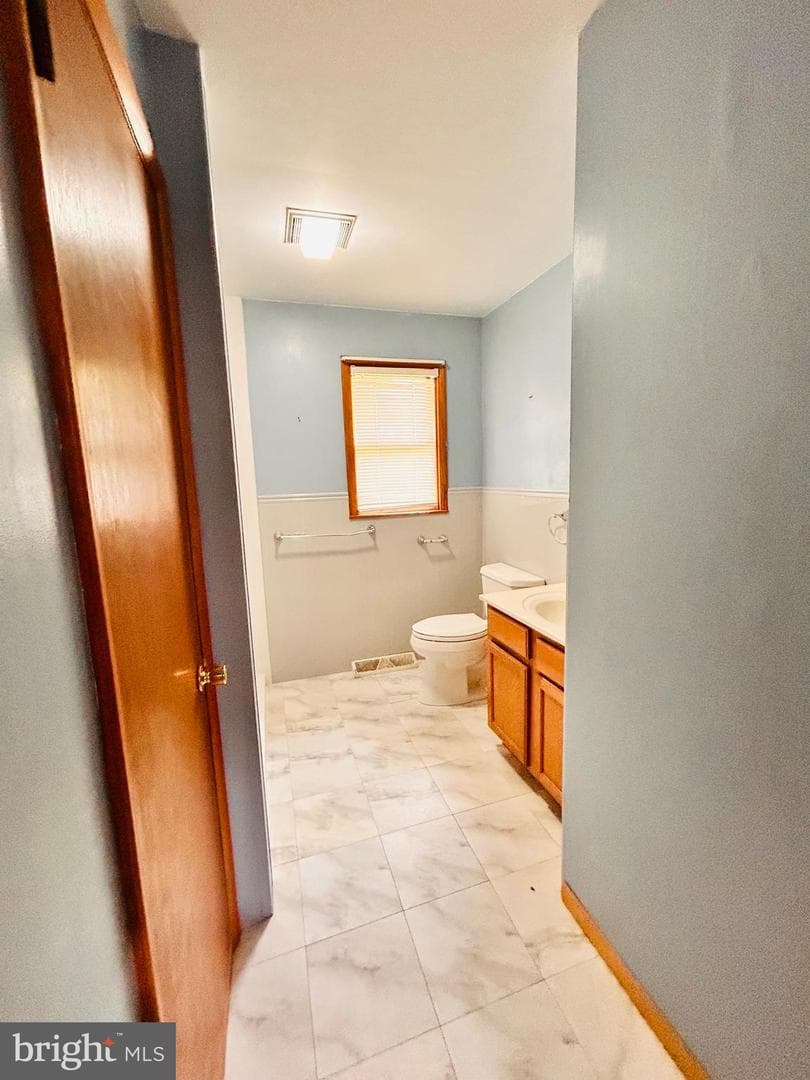 215 Brown Avenue photo 20