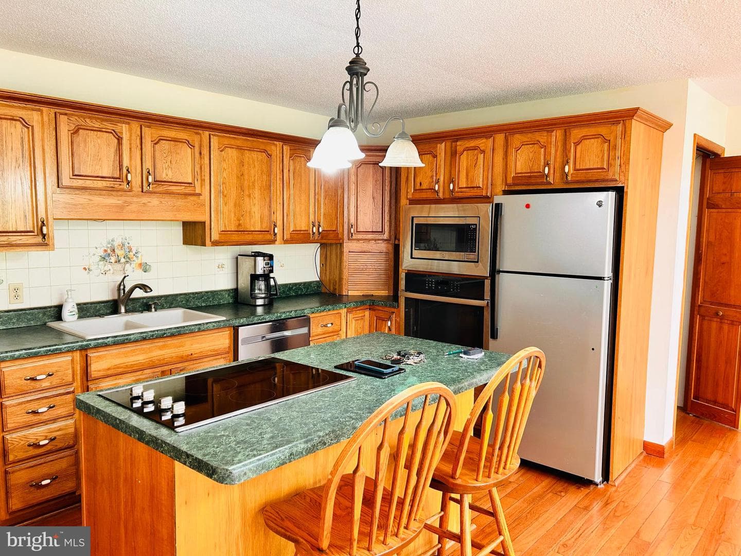 215 Brown Avenue photo 27