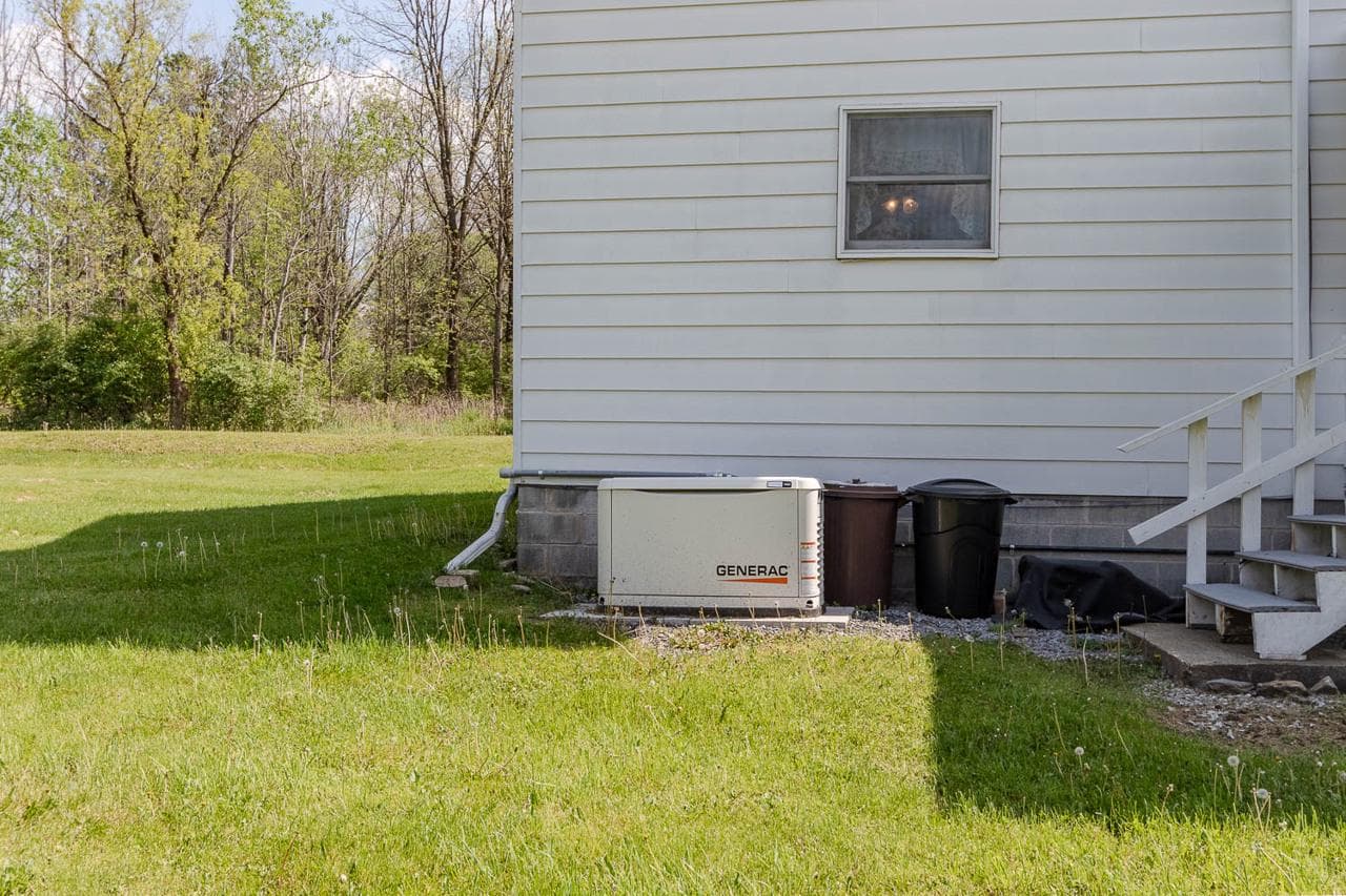 203 Gorton Road photo 37