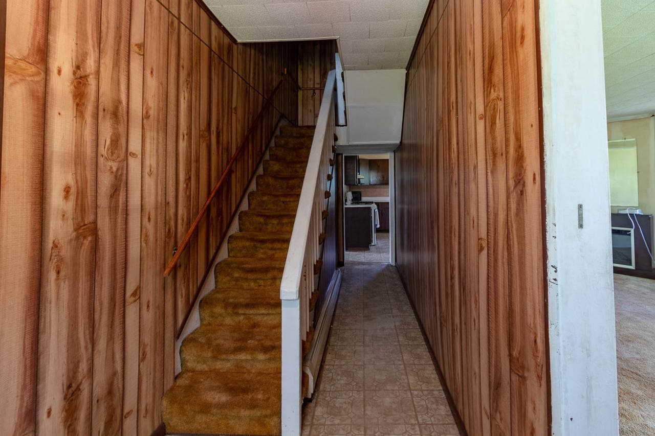 203 Gorton Road photo 4
