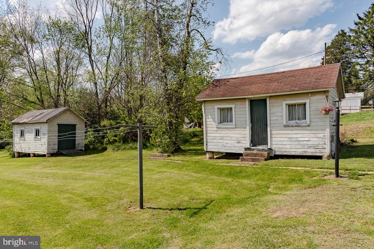 163 Spruce Rd photo 27