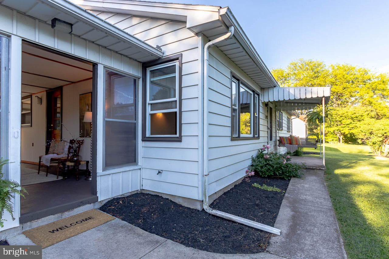 219 Lee Avenue photo 38