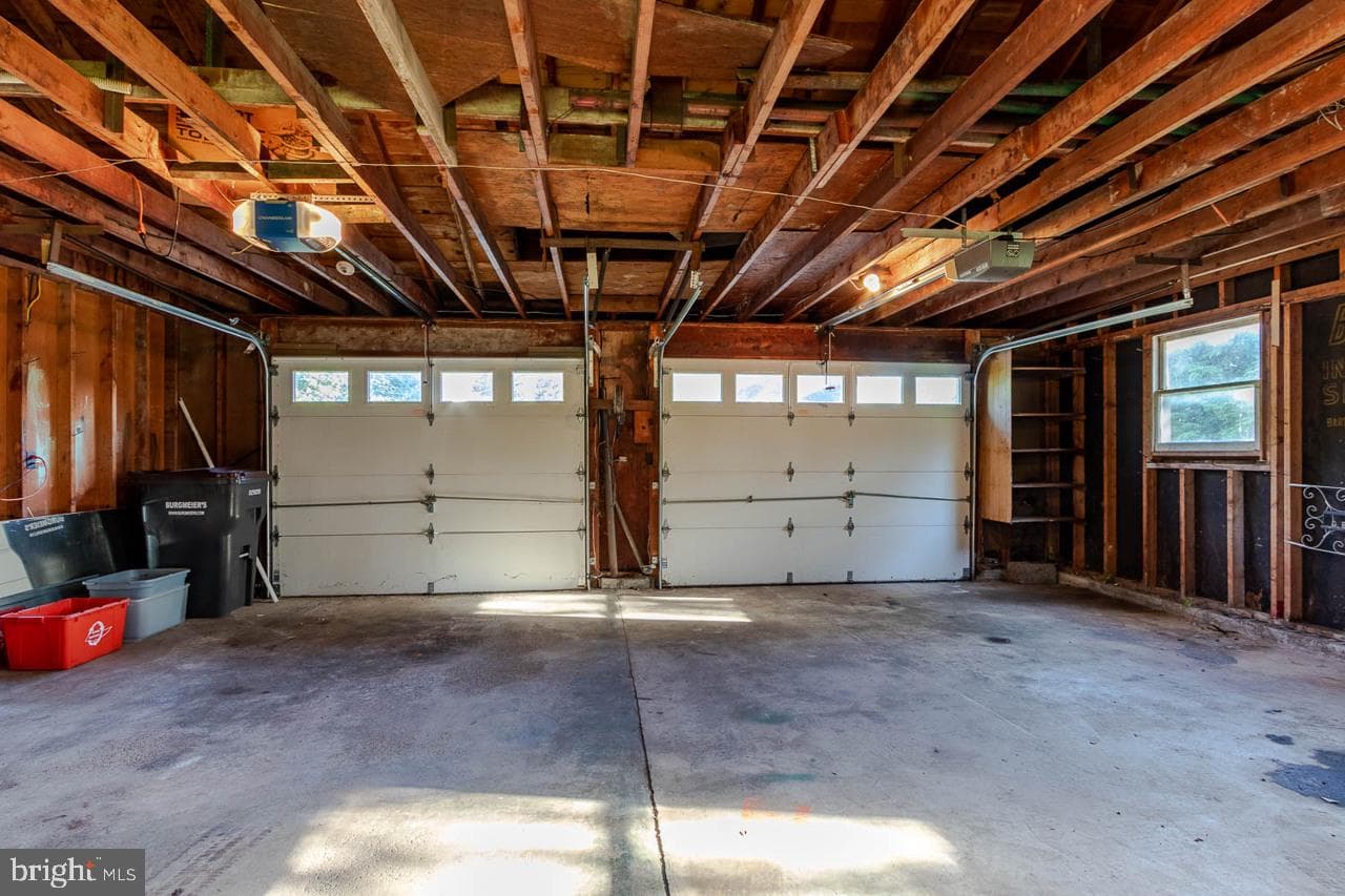 219 Lee Avenue photo 40