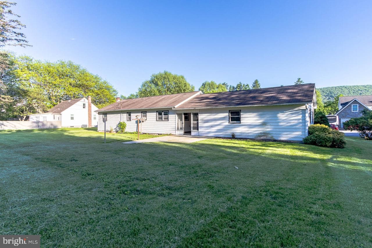 219 Lee Avenue photo 42