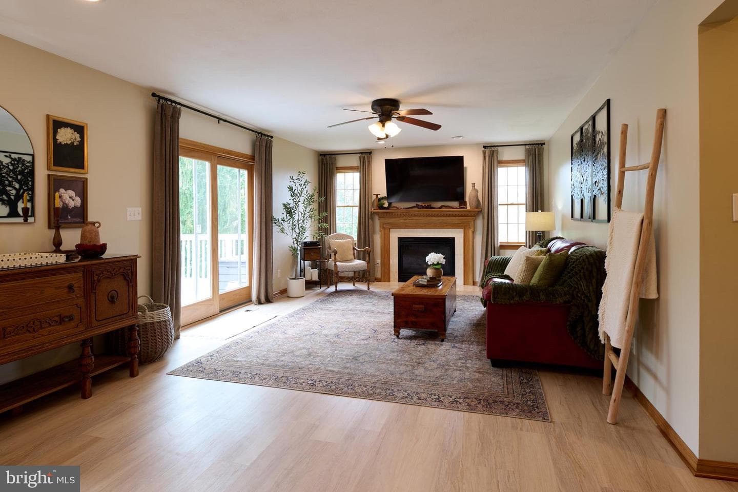 90 Darrich Court photo 14