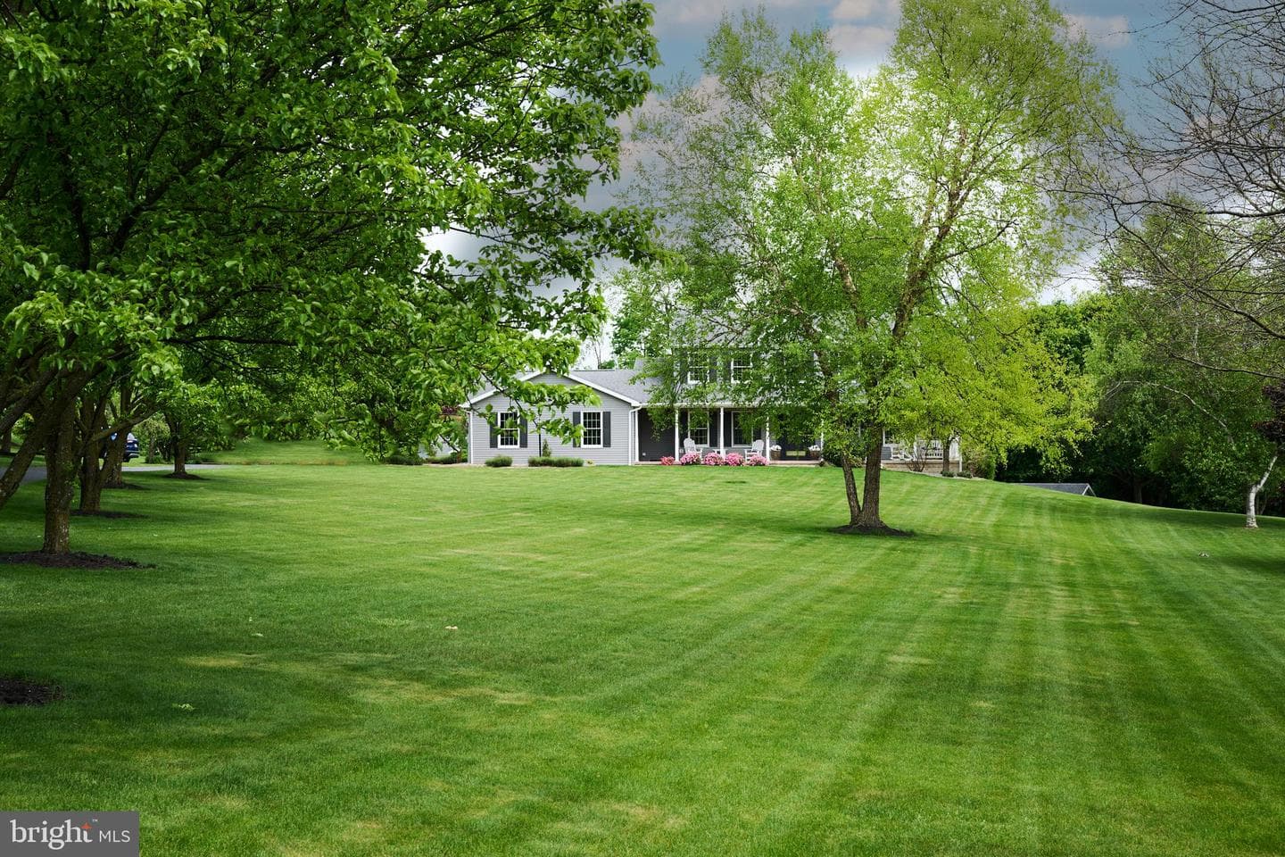90 Darrich Court photo 2