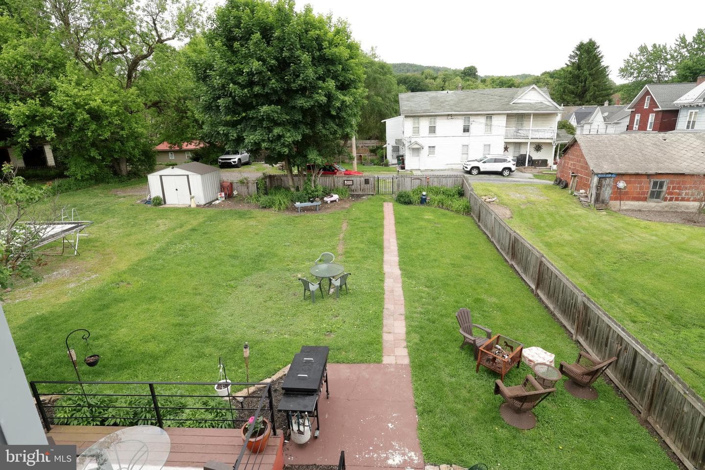509 Willowbank Street photo 32