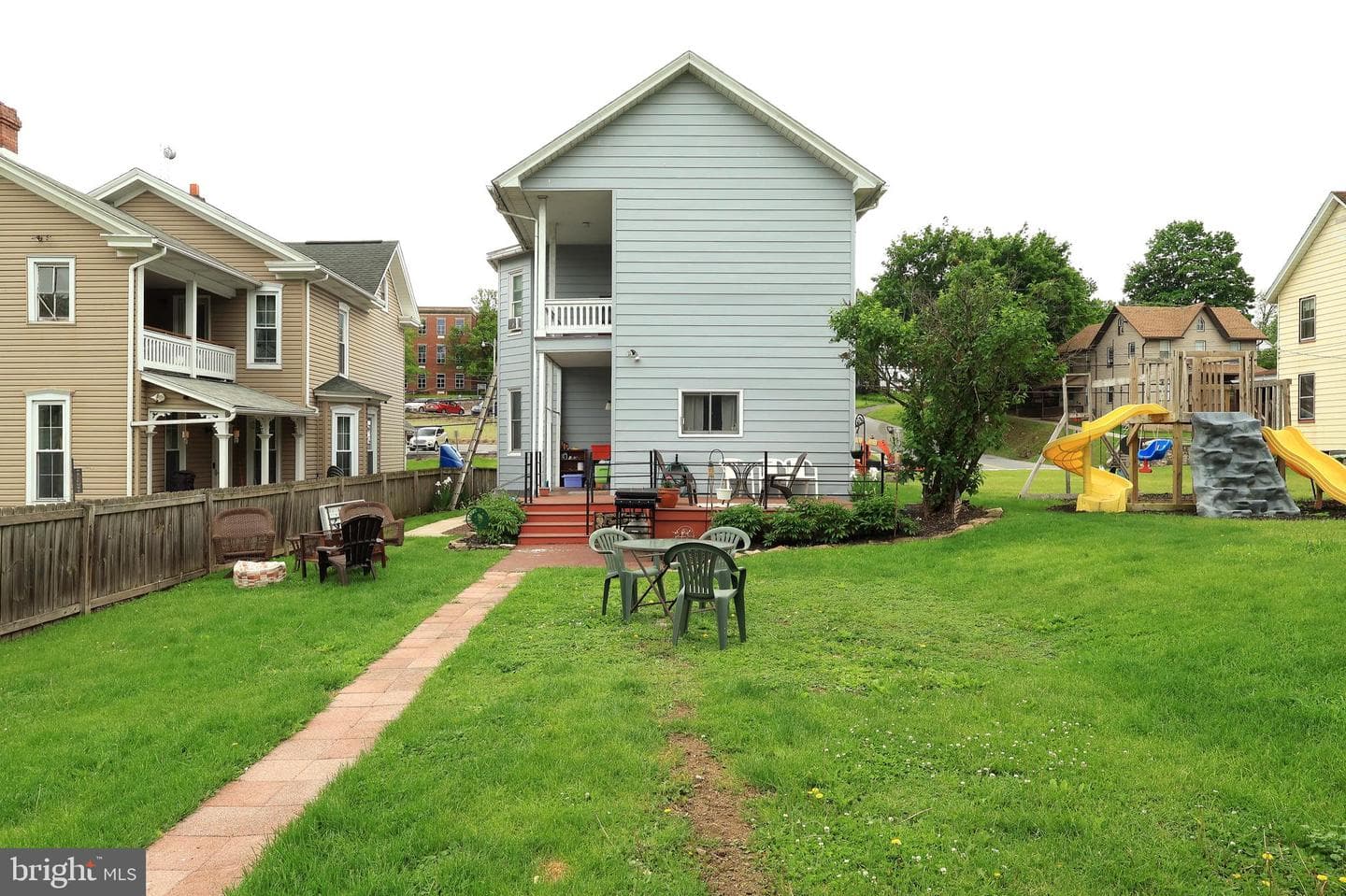 509 Willowbank Street photo 41
