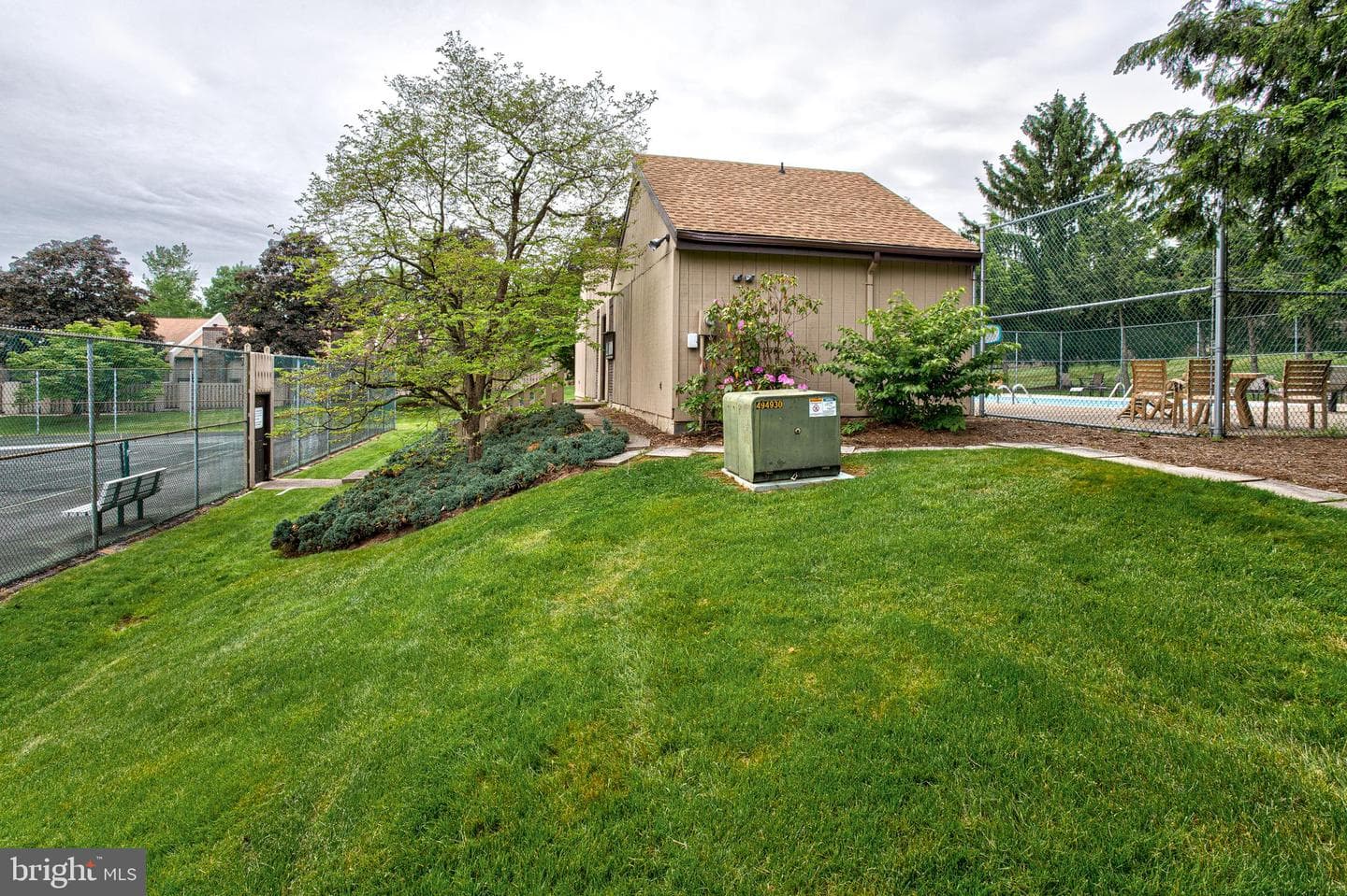 850 W Aaron Drive photo 28