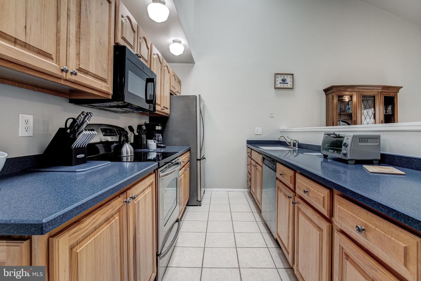 850 W Aaron Drive photo 9