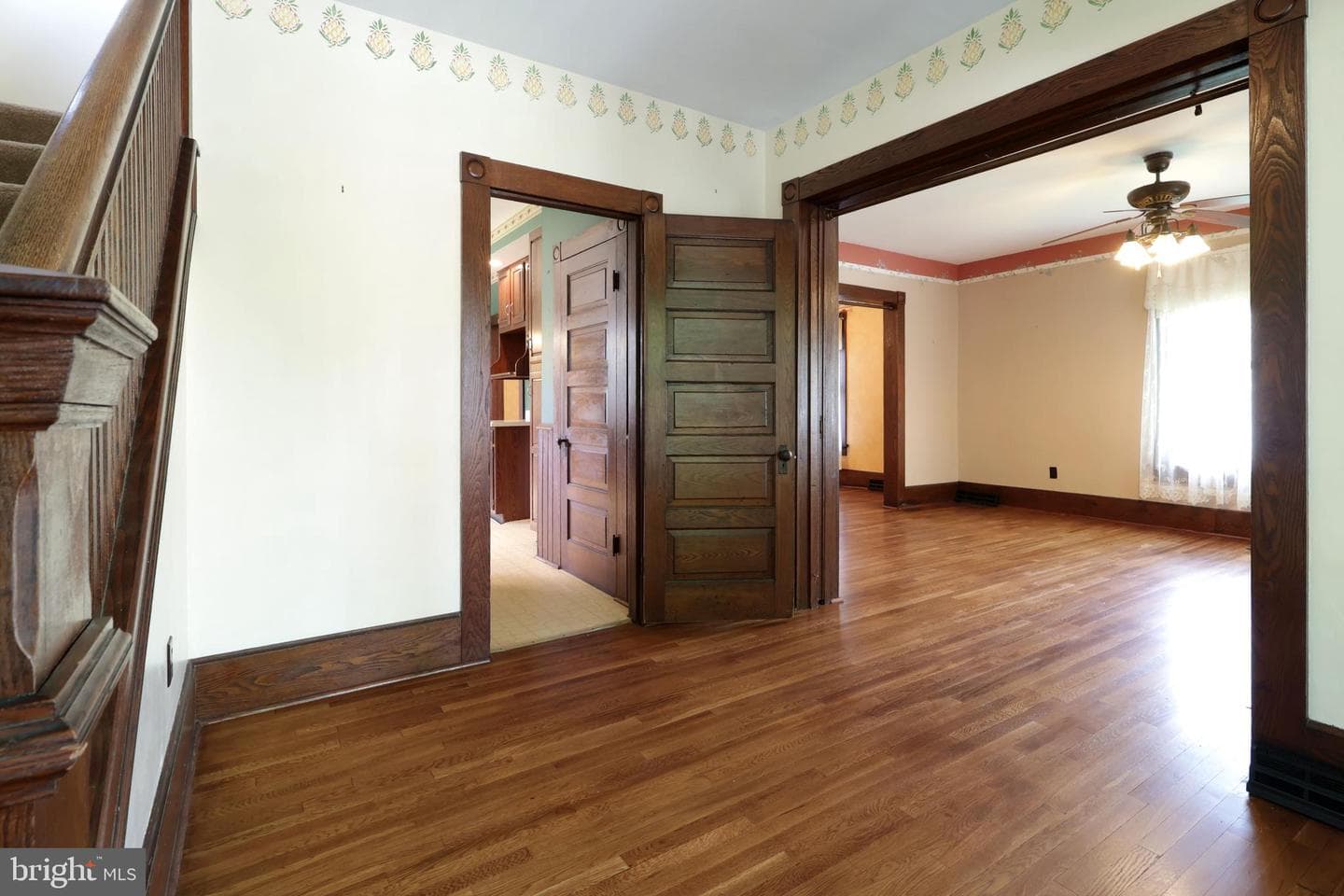 252 School Street photo 8