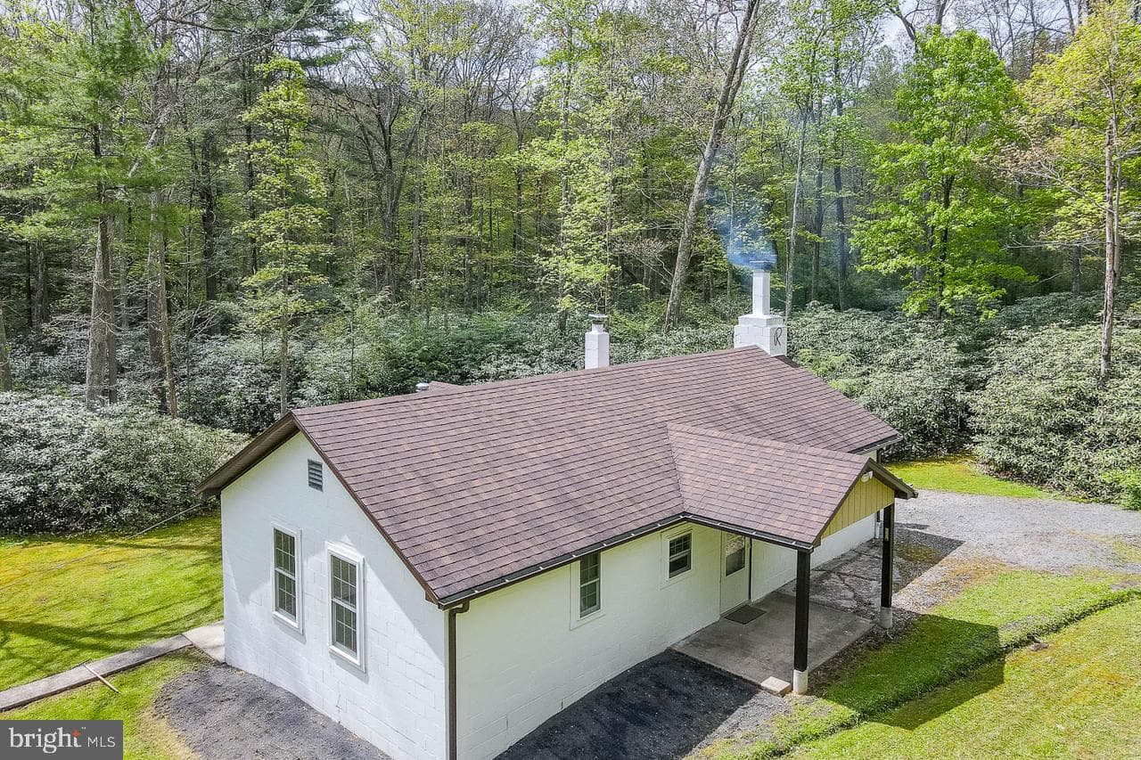 556 Treaster Kettle Road photo 3