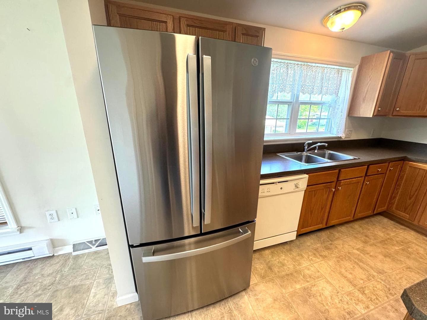 328 Hickory Street photo 17