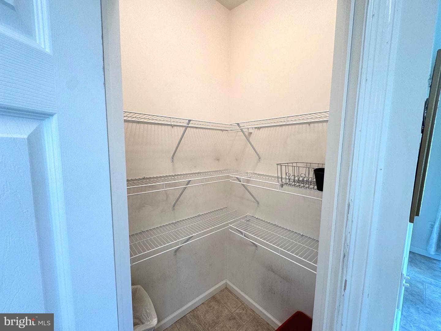 328 Hickory Street photo 19