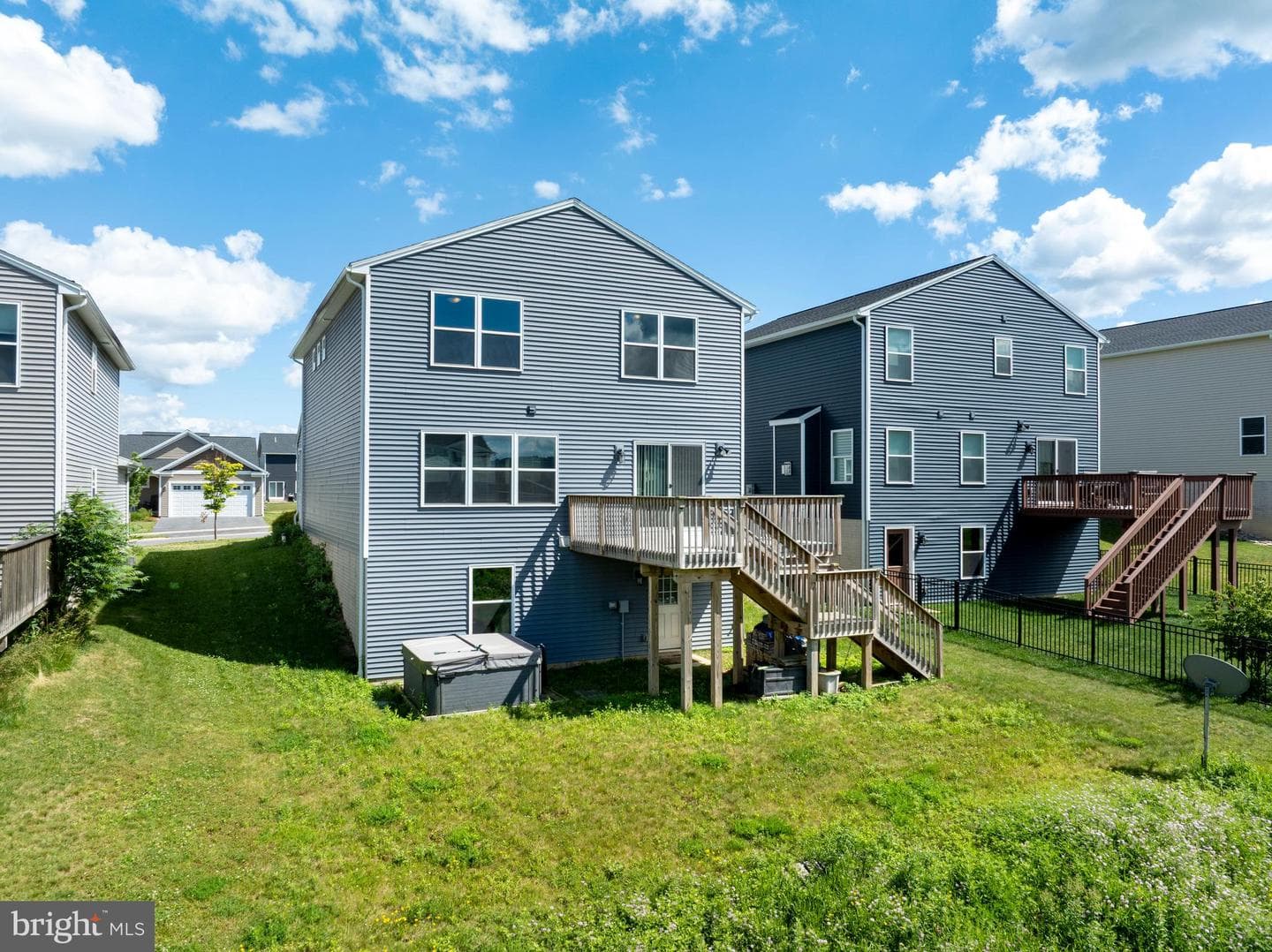 121 Caymus Drive photo 4