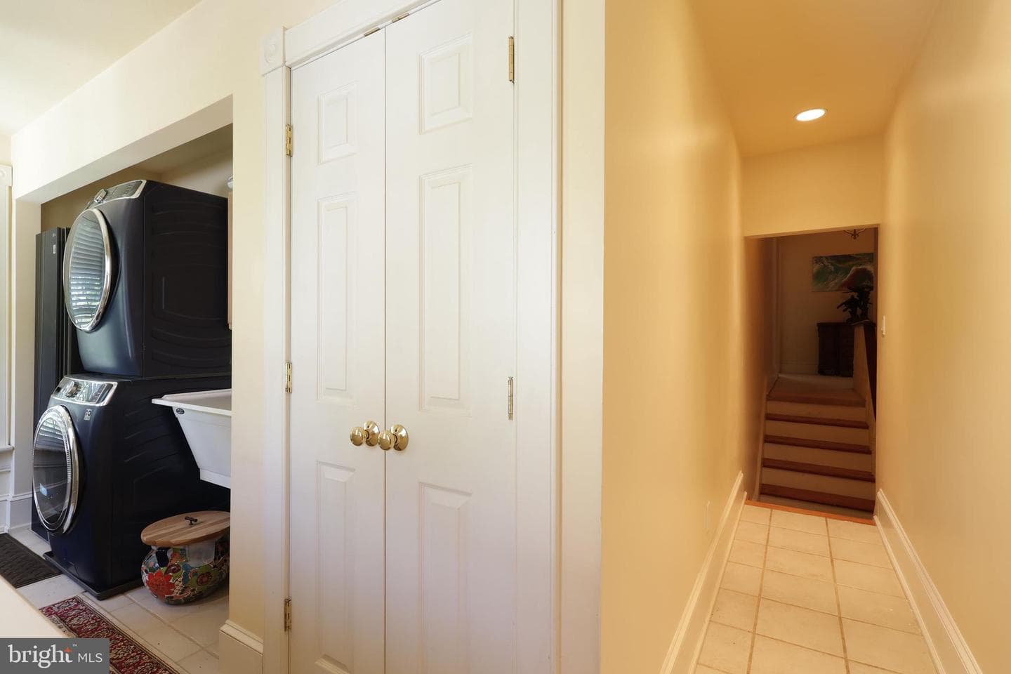 153 E Linn Street photo 53