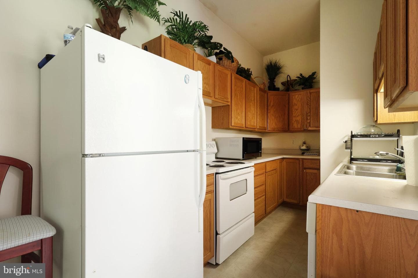 153 E Linn Street photo 60