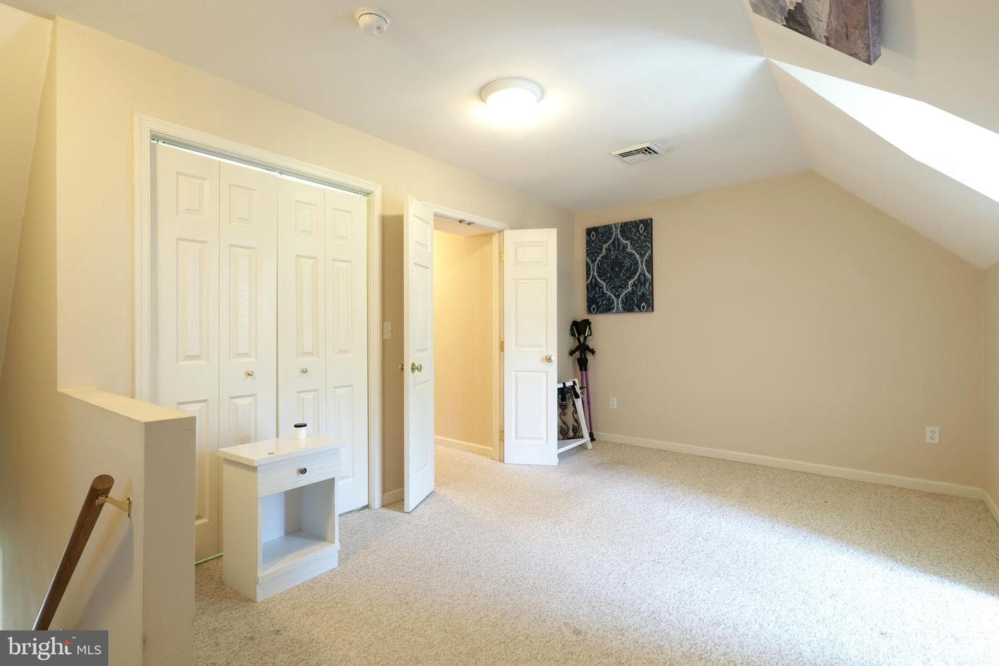 153 E Linn Street photo 64