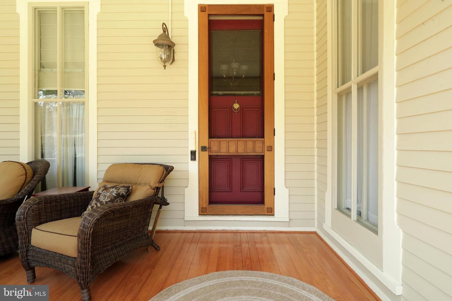 153 E Linn Street photo 7