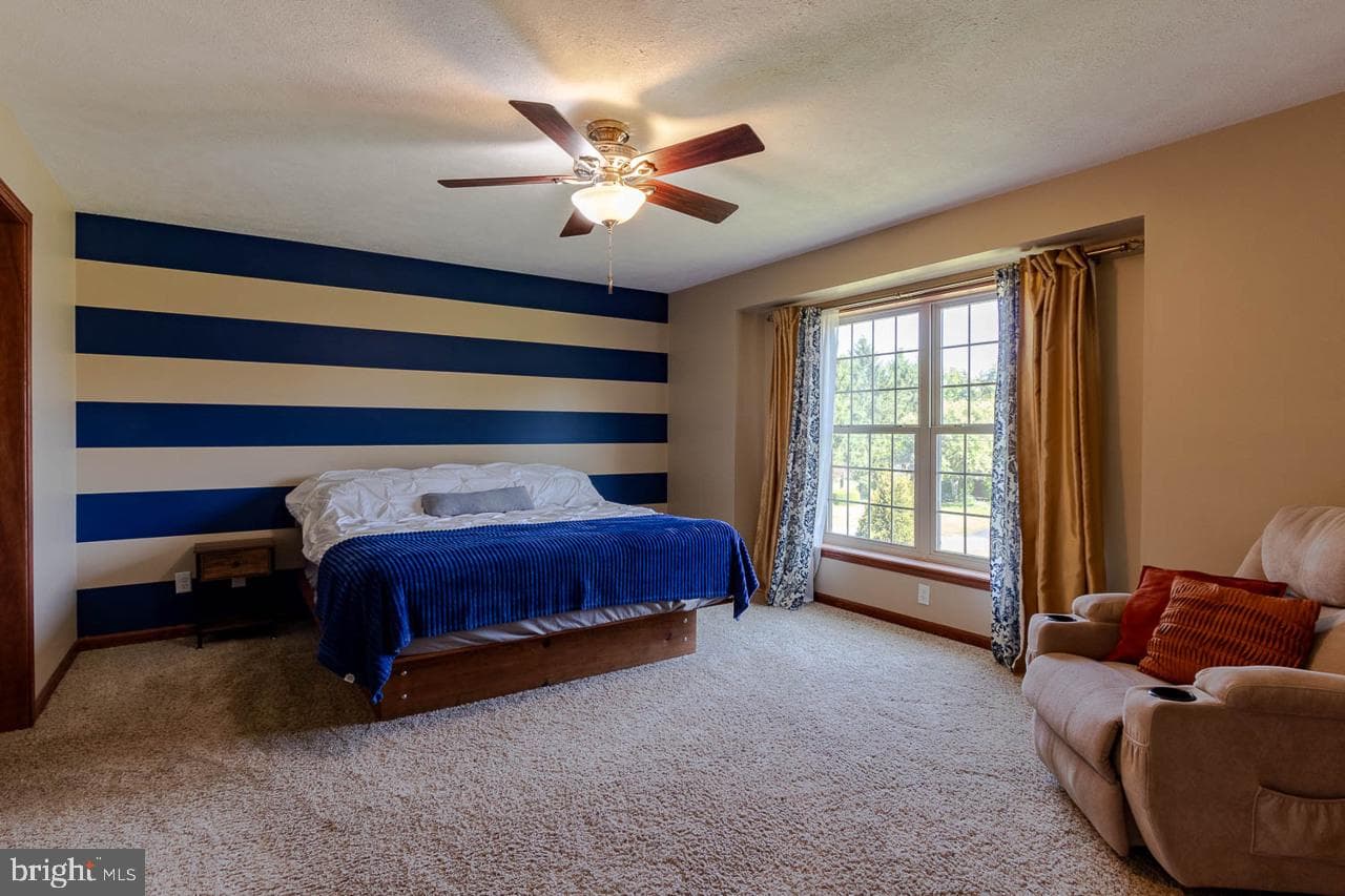 111 Long Lane photo 11