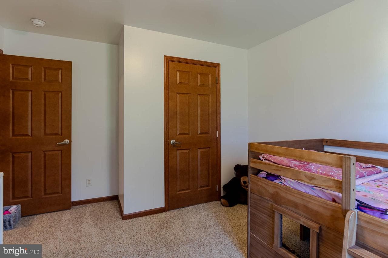 111 Long Lane photo 14