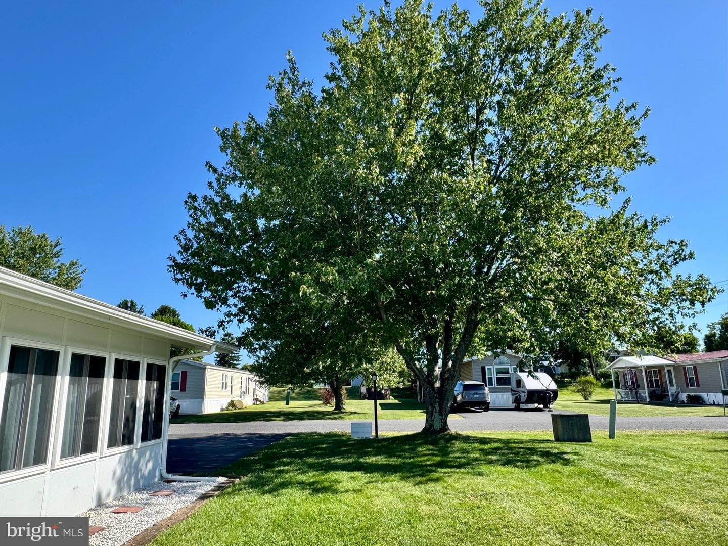 256 Hickory Street photo 50