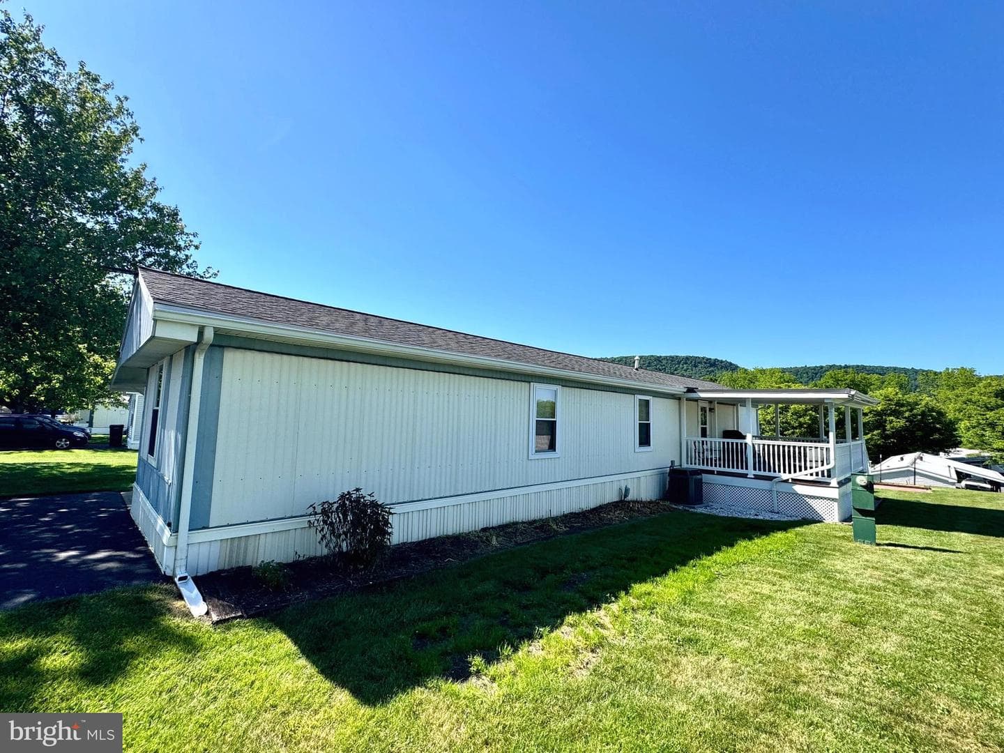 256 Hickory Street photo 6