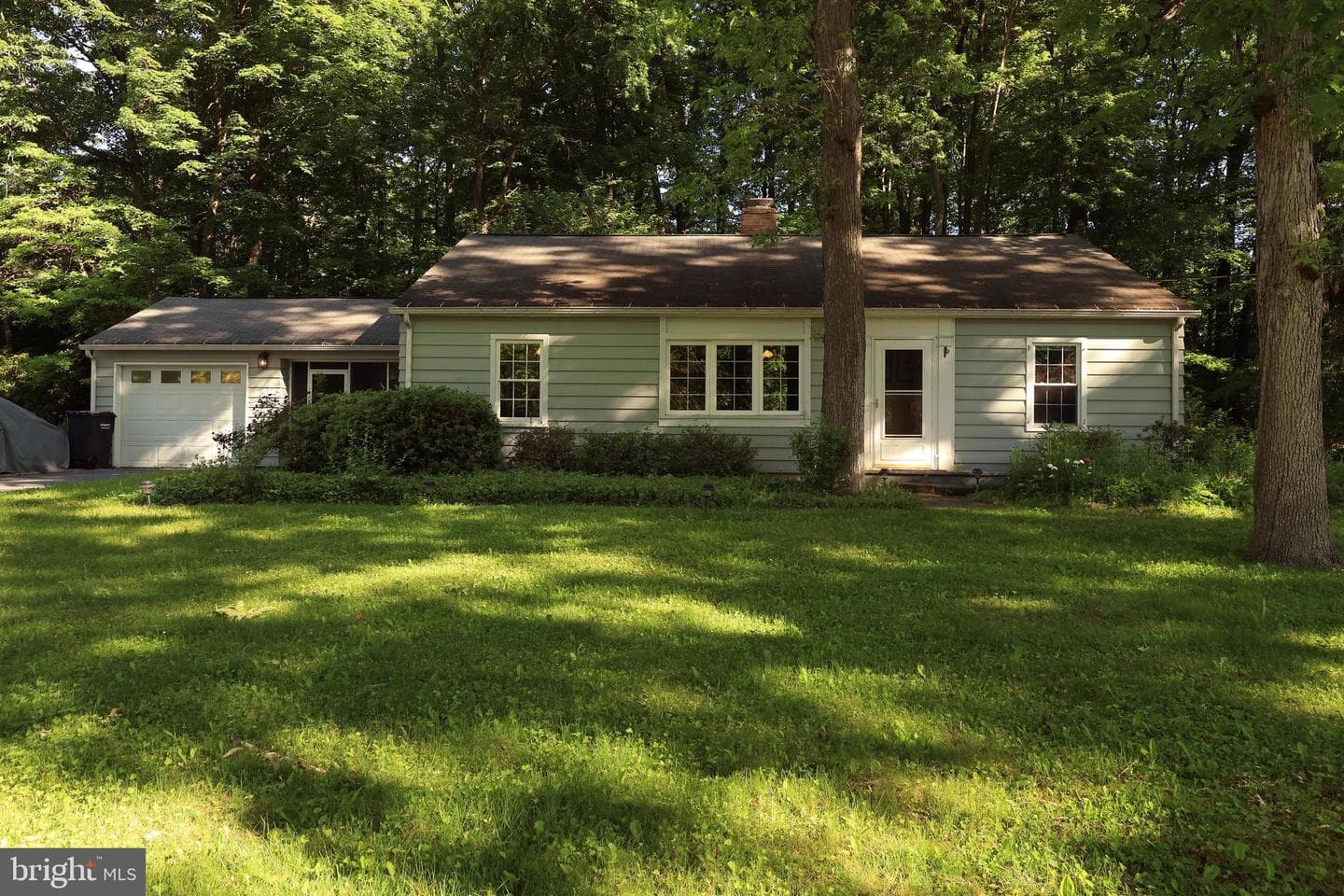 1935 Park Forest Avenue photo 1
