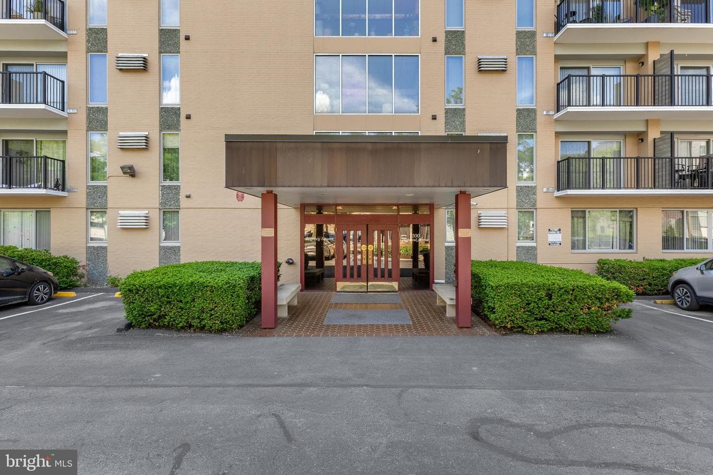 200 Highland Avenue Avenue #611