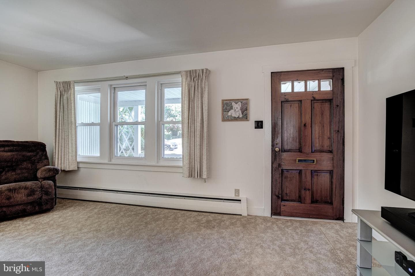 516 E Linn Street photo 5