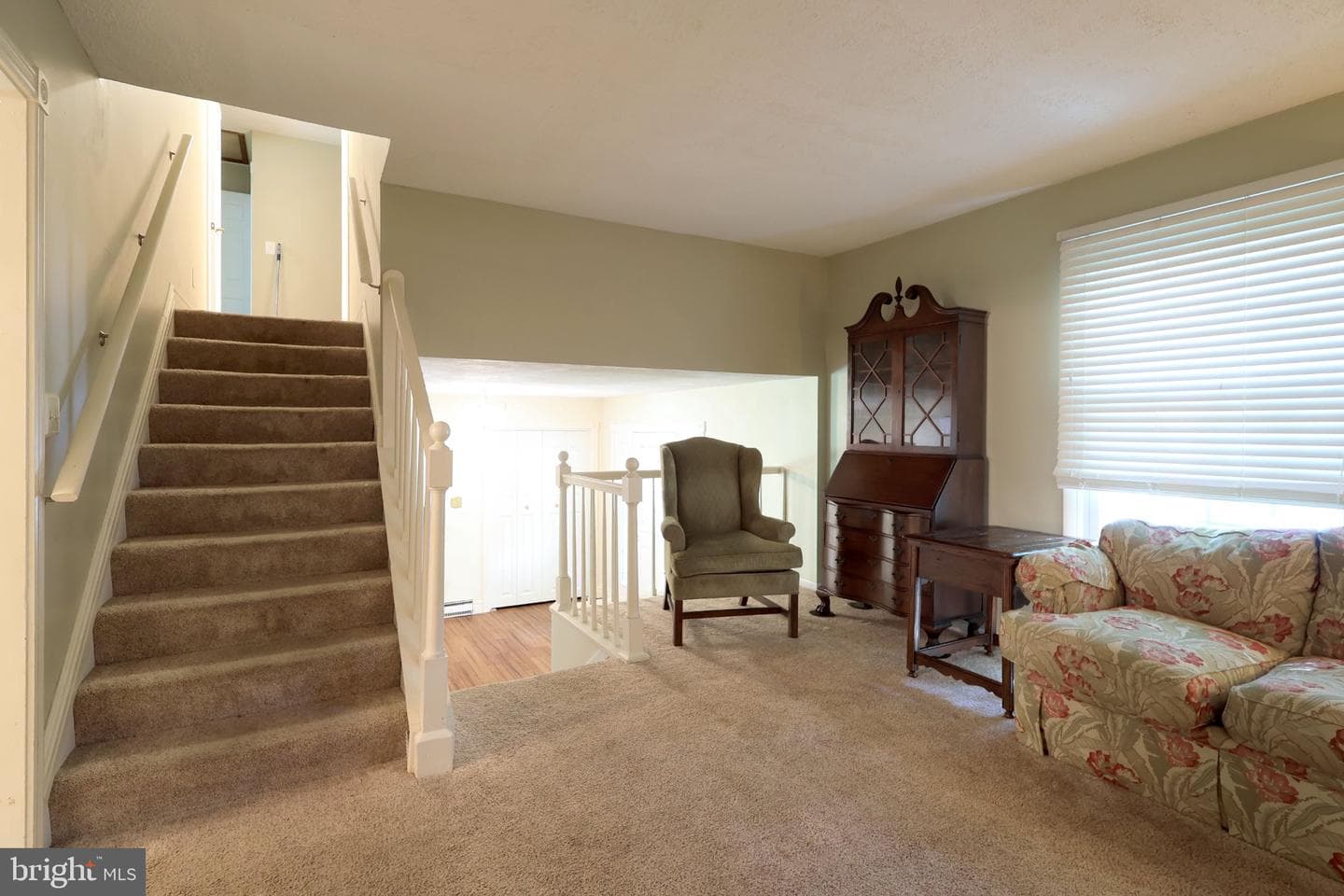 593 Devonshire Drive photo 28