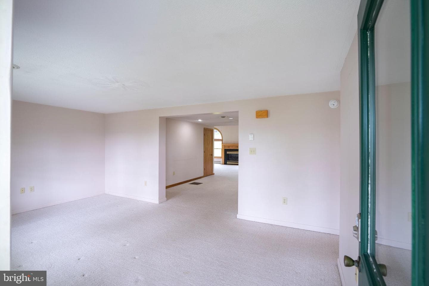 2191 Valley View Road photo 3