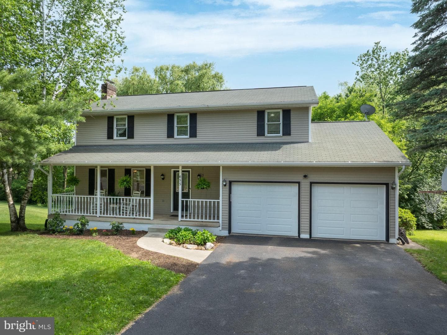 655 Berkshire Drive photo 2