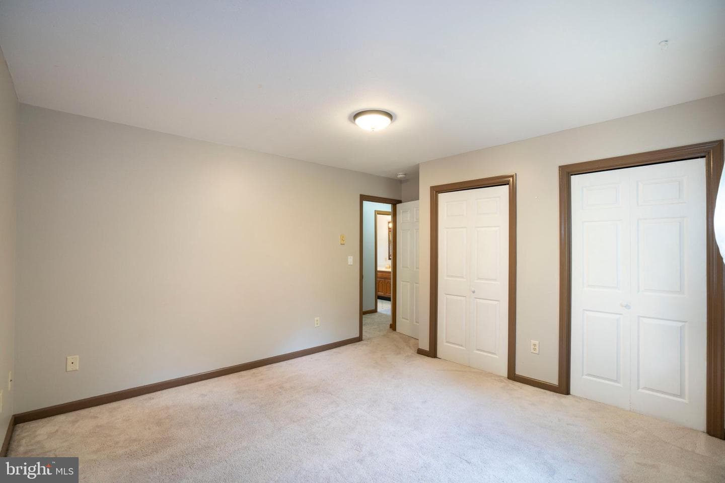 655 Berkshire Drive photo 42