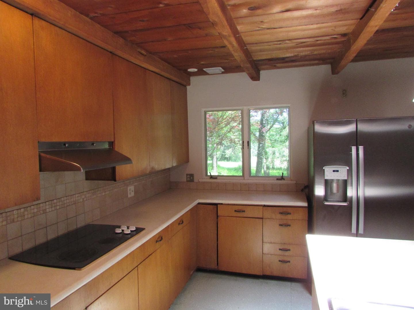 200 Tall Oaks Drive photo 16