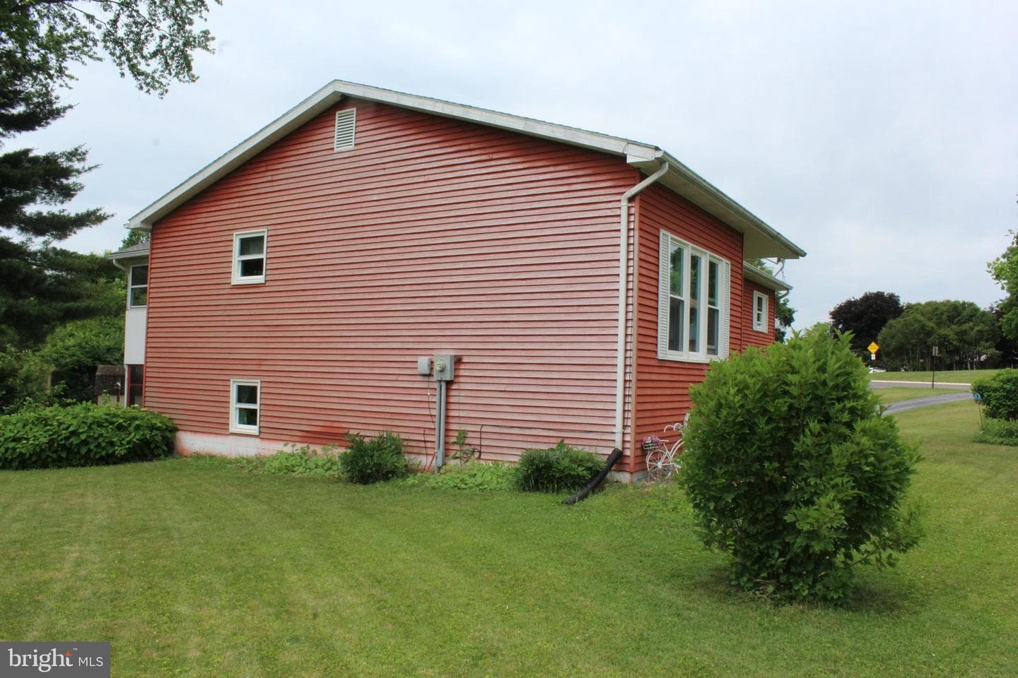 1219 Blue Spruce Drive photo 8
