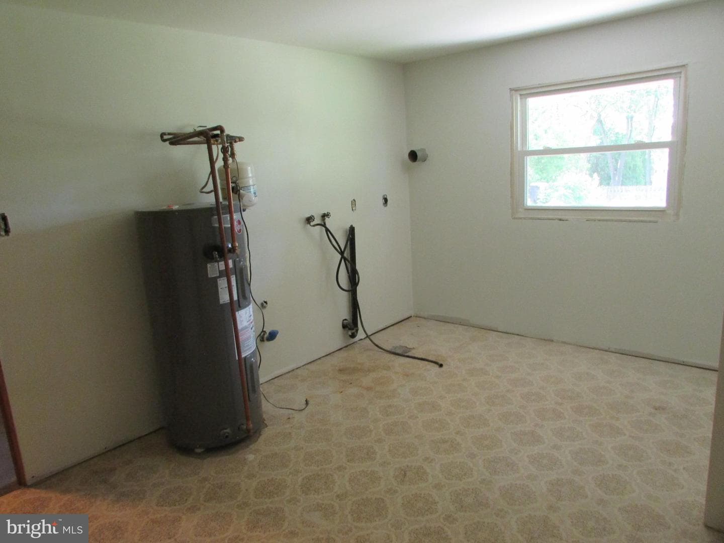 404 Beaverbrook Drive photo 46