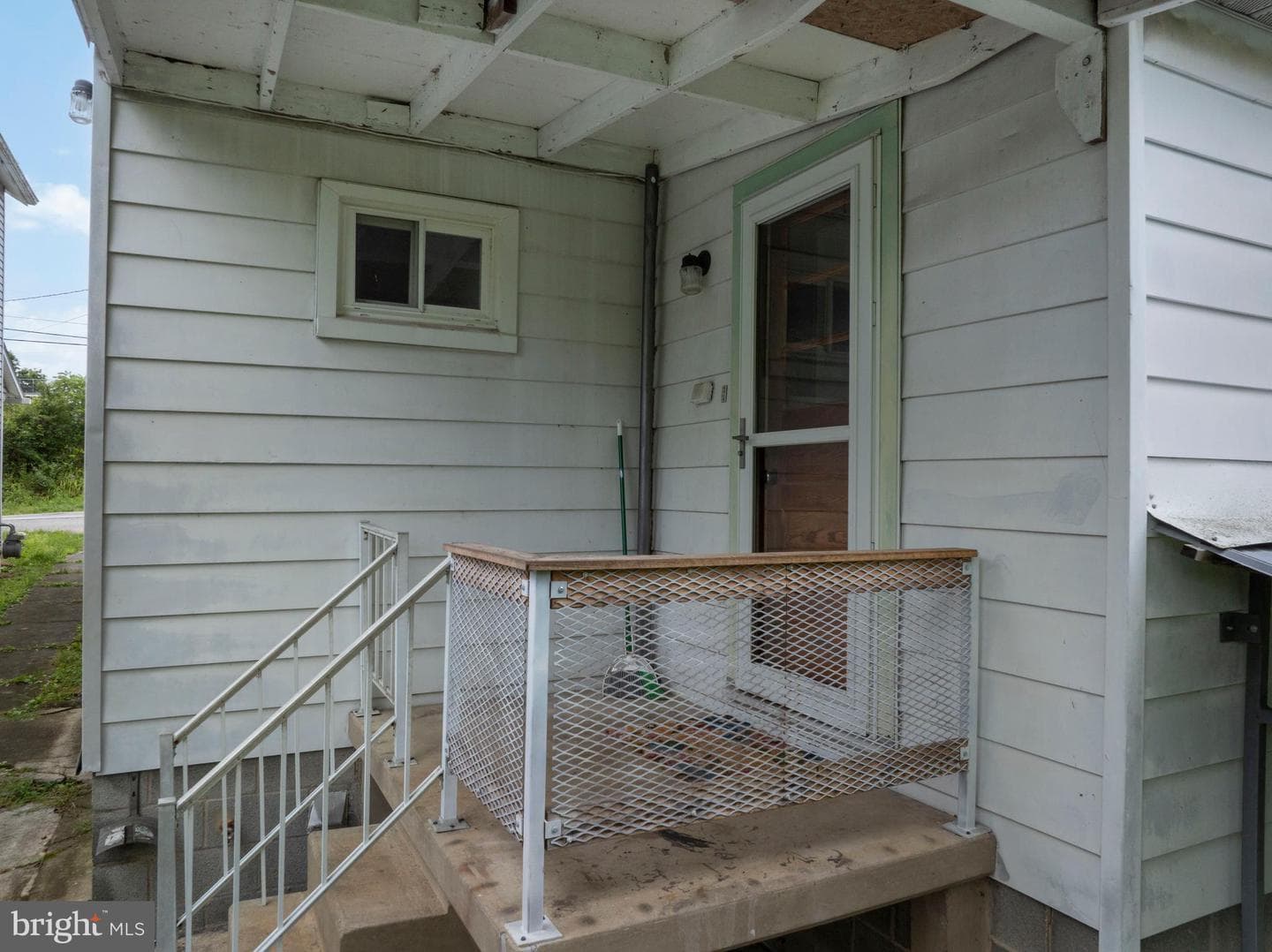 739 N Allegheny Street photo 21