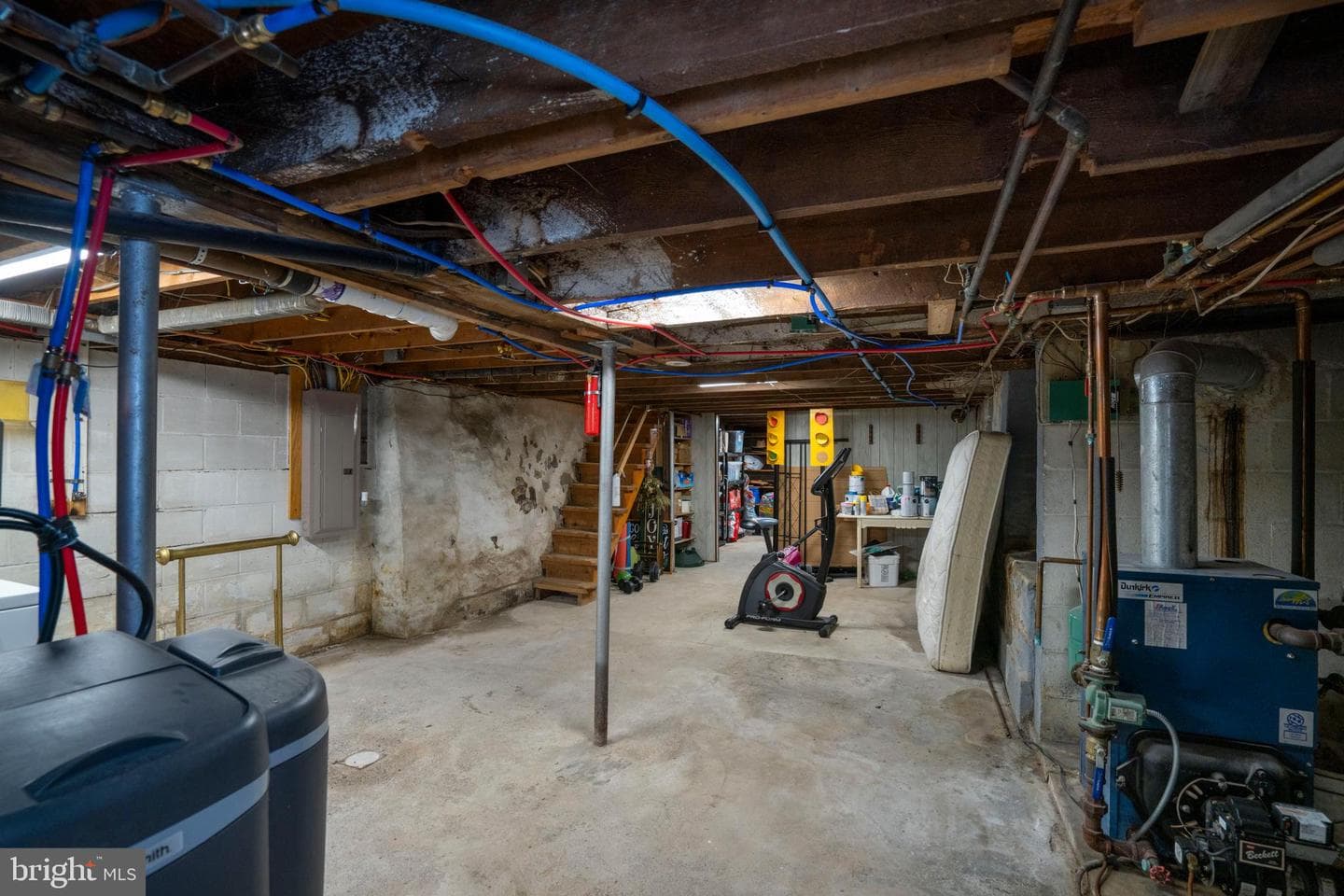 739 N Allegheny Street photo 54